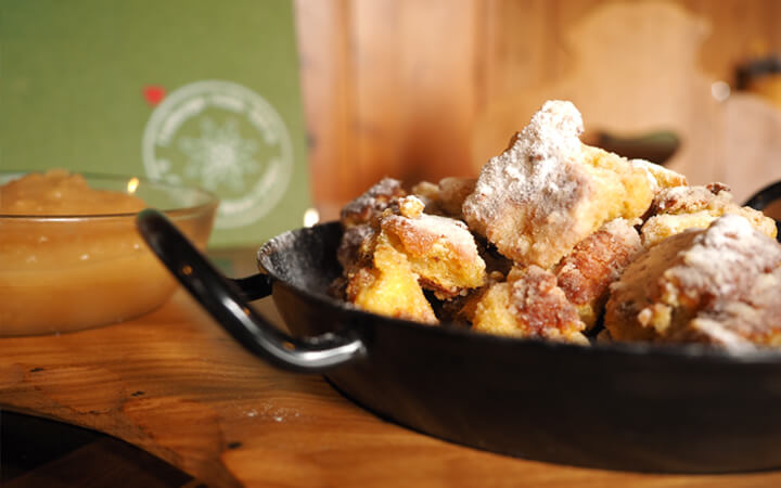 Kaiserschmarrn auf der Freiburger Hütte